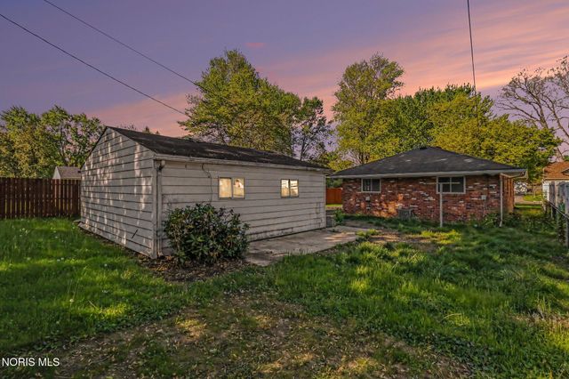 5622 Fenwick Drive, Toledo, OH 43623