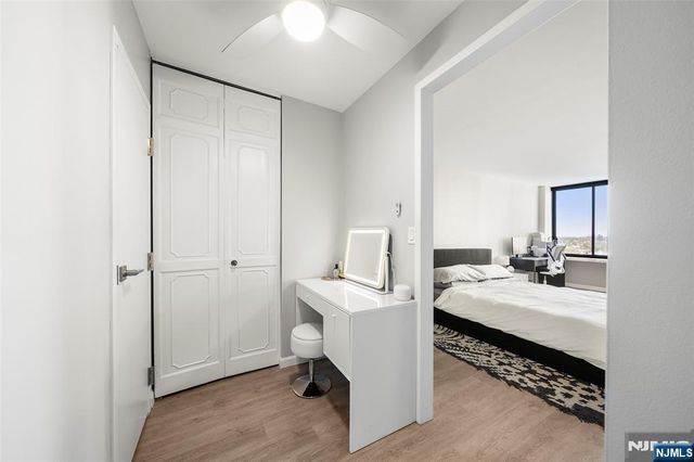 300 Winston Drive 609, Cliffside Park, NJ 07010