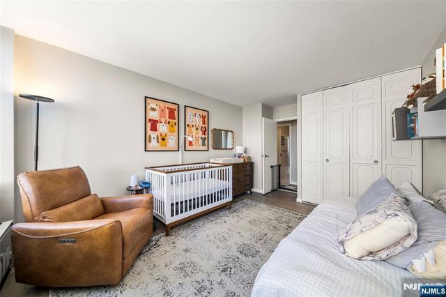 300 Winston Drive 609, Cliffside Park, NJ 07010