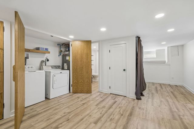 902 Broadmoor Dr, Nashville, TN 37216