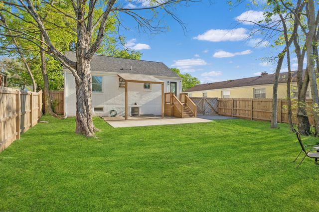 902 Broadmoor Dr, Nashville, TN 37216