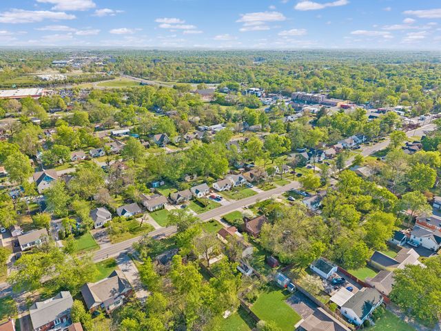 902 Broadmoor Dr, Nashville, TN 37216