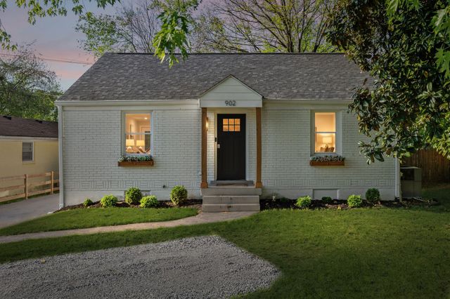 902 Broadmoor Dr, Nashville, TN 37216