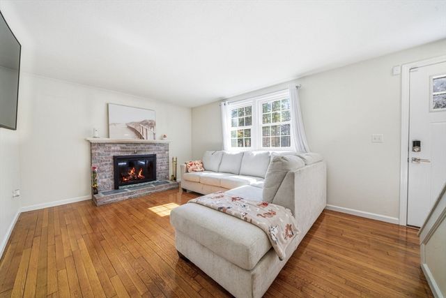 404 River St, Halifax, MA 02338