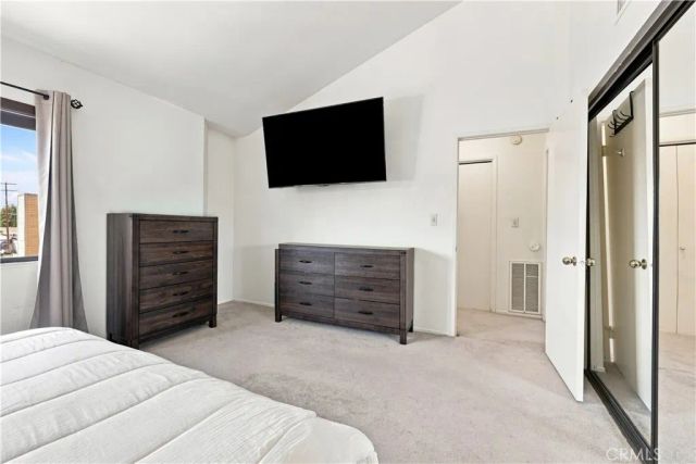 14715 Saticoy 9, Van Nuys, CA 91405