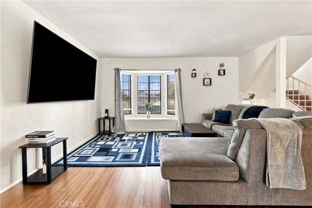 14715 Saticoy 9, Van Nuys, CA 91405