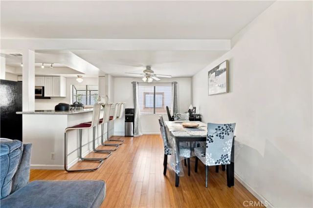 14715 Saticoy 9, Van Nuys, CA 91405