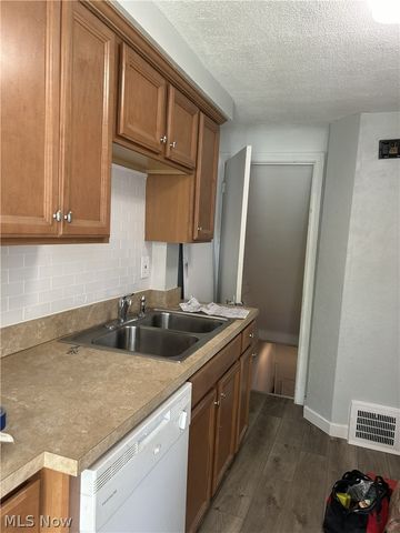 3381 Colwyn Road, Shaker Heights, OH 44120