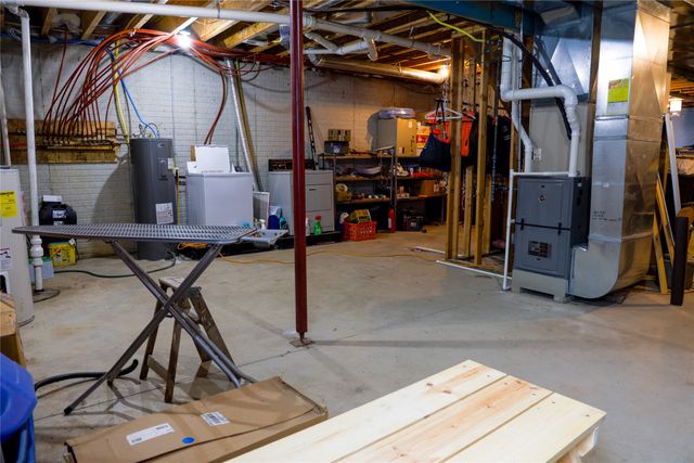 12686 SE 56th Avenue, Runnells, IA 50237