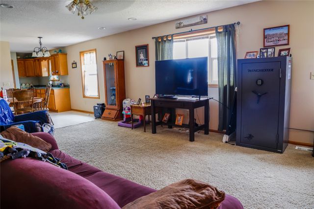 12686 SE 56th Avenue, Runnells, IA 50237