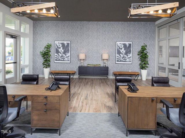 3520 Pinetree Grove Lane 6-304, Raleigh, NC 27604