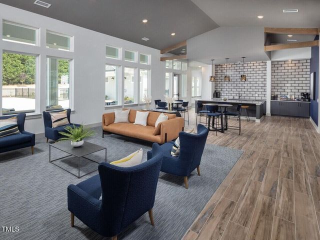 3520 Pinetree Grove Lane 6-304, Raleigh, NC 27604