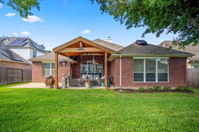 9114 Carriage Point Drive, Sugar Land, TX 77479