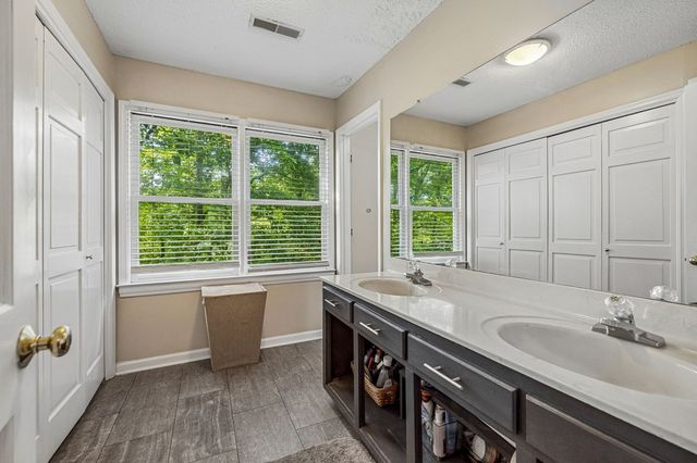 2213 Rocky Face Circle, Dalton, GA 30720