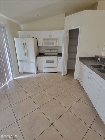 3733 Kittyhawk DR, Fort Myers, FL 33905