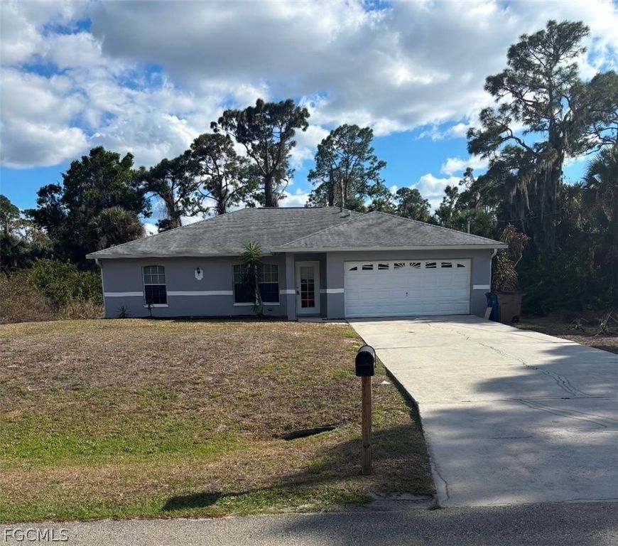 3733 Kittyhawk DR, Fort Myers, FL 33905
