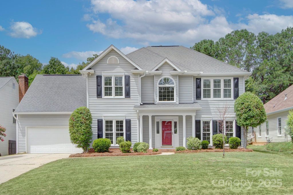 9646 Thorn Blade Drive, Charlotte, NC 28270