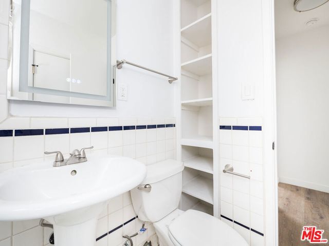 4964 S Centinela Avenue, Los Angeles, CA 90066