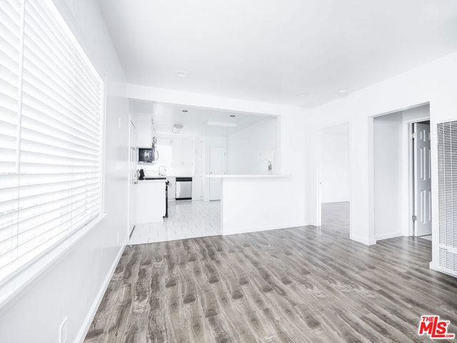 4964 S Centinela Avenue, Los Angeles, CA 90066