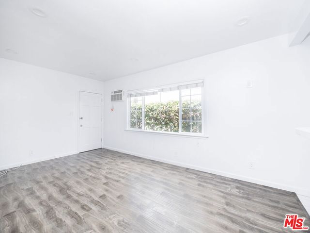 4964 S Centinela Avenue, Los Angeles, CA 90066