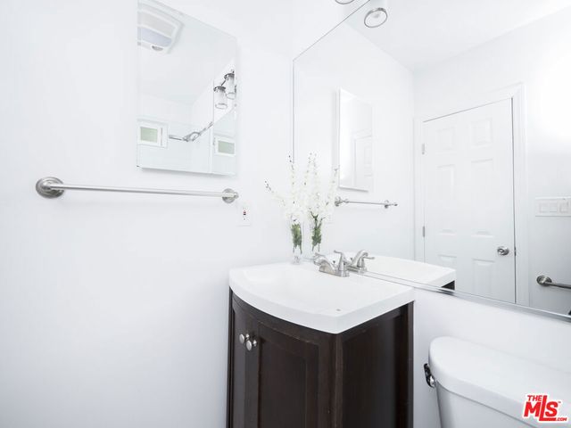 4964 S Centinela Avenue, Los Angeles, CA 90066