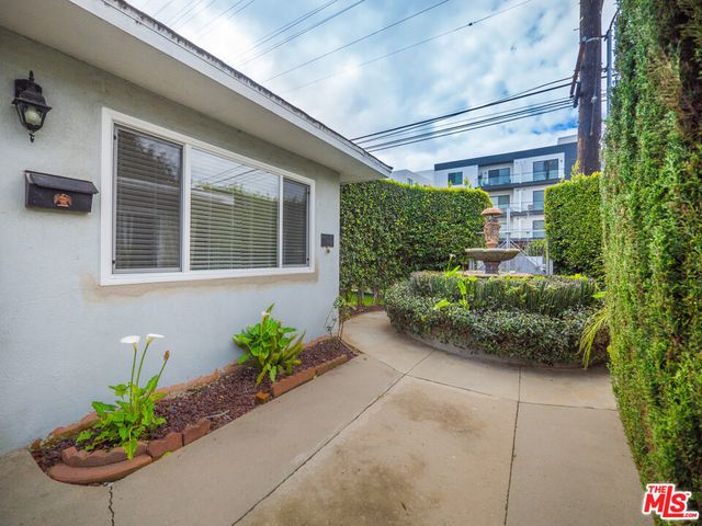 4964 S Centinela Avenue, Los Angeles, CA 90066