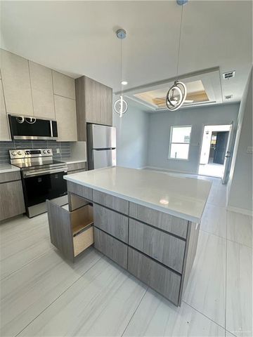 11313 N 25th Street 2, Mcallen, TX 78504