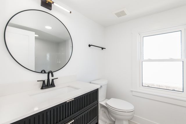 6055 W Dakin Street, Chicago, IL 60634