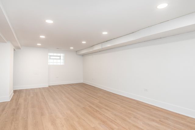 6055 W Dakin Street, Chicago, IL 60634