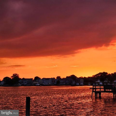 8 ELINOR LN, Sparrows Point, MD 21219