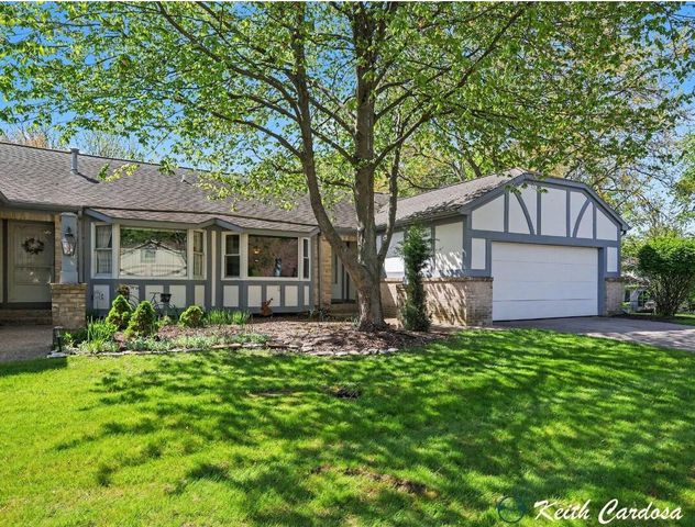 3119 W Maple Villa Drive, Grand Rapids, MI 49508