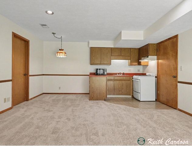 3119 W Maple Villa Drive, Grand Rapids, MI 49508