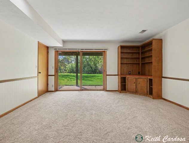 3119 W Maple Villa Drive, Grand Rapids, MI 49508