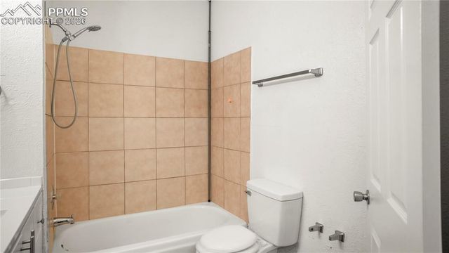 611 W 11th Street, Pueblo, CO 81003