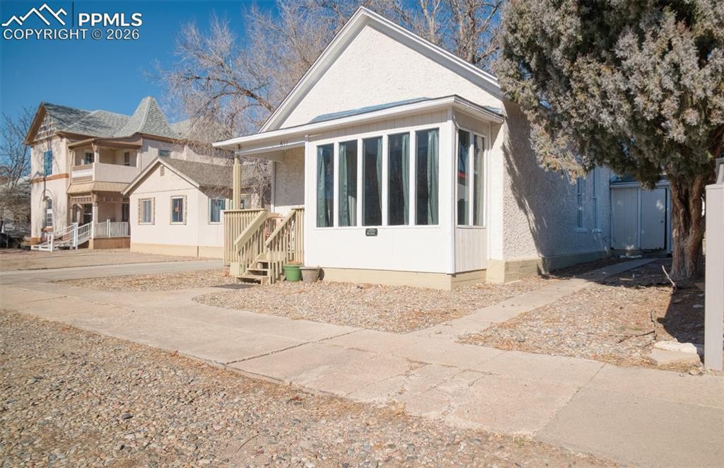 611 W 11th Street, Pueblo, CO 81003