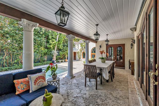 3462 N Moorings Way, Miami, FL 33133