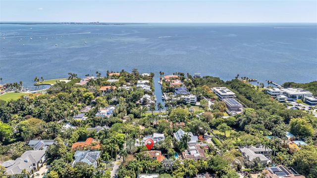 3462 N Moorings Way, Miami, FL 33133
