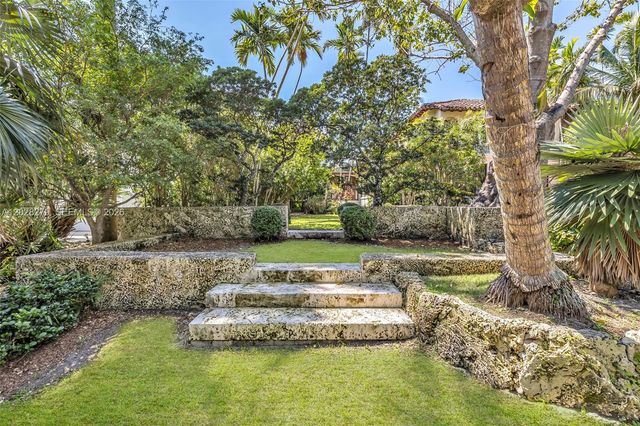 3462 N Moorings Way, Miami, FL 33133