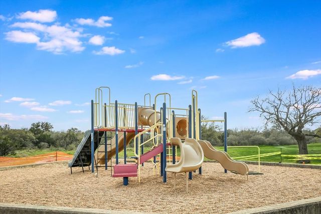 505 Vista View Trail, Spicewood, TX 78669