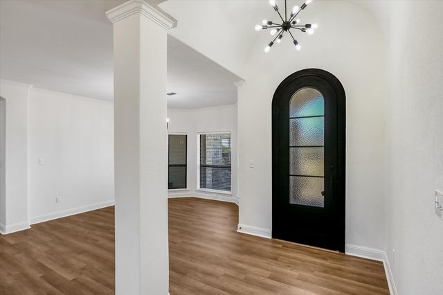 505 Vista View Trail, Spicewood, TX 78669