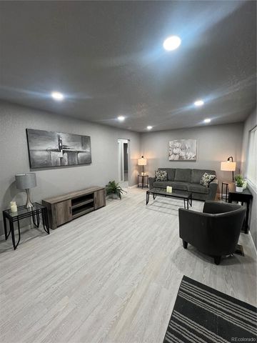 4256 E 70th Avenue, Commerce City, CO 80022