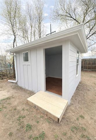 4256 E 70th Avenue, Commerce City, CO 80022