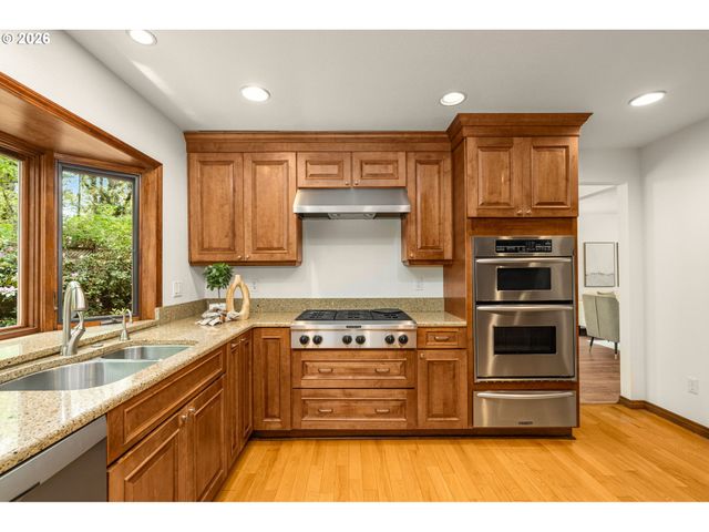 4867 SAGE HEN Way, Lake Oswego, OR 97035