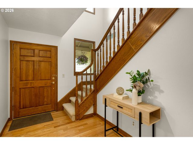 4867 SAGE HEN Way, Lake Oswego, OR 97035