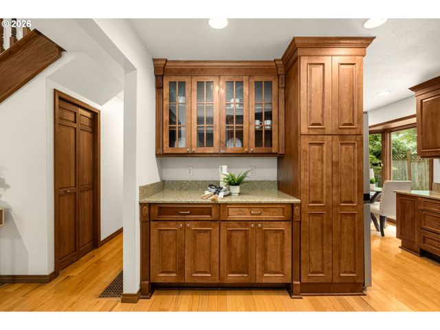 4867 SAGE HEN Way, Lake Oswego, OR 97035