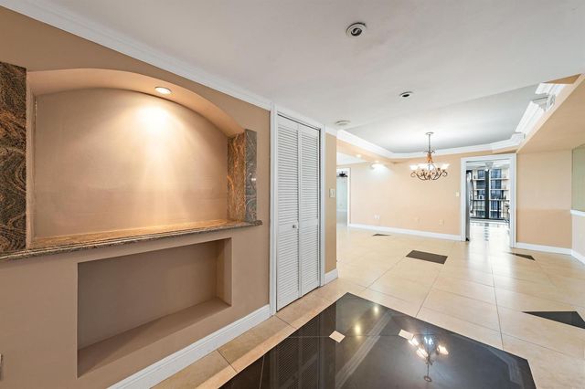 4200 N Ocean Drive 1-1404, Singer Island, FL 33404