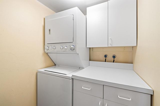 4200 N Ocean Drive 1-1404, Singer Island, FL 33404