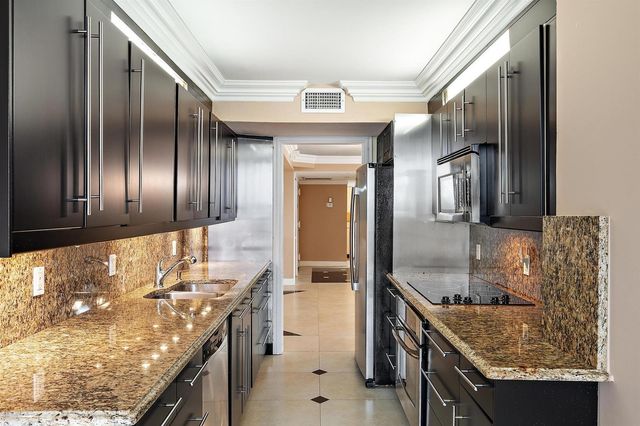 4200 N Ocean Drive 1-1404, Singer Island, FL 33404