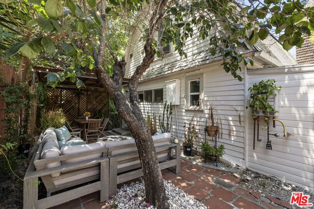 1644 Maltman Avenue, Los Angeles, CA 90026