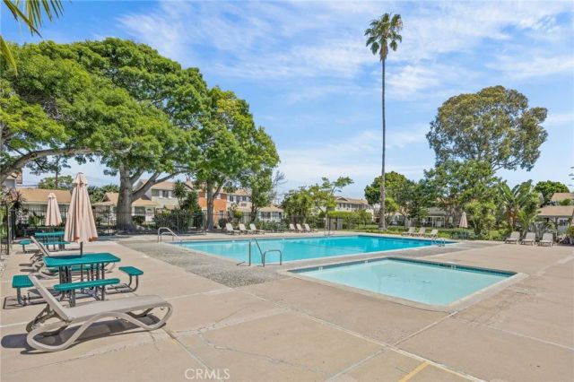 10172 Ascot, Huntington Beach, CA 92646